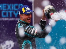 Mitch Evans pudo salir con el puño en alto en el E-Prix de la Ciudad de México. EFE/J. Méndez