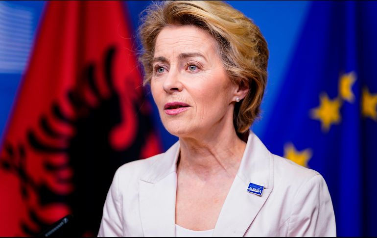 La Comisión Europea, Ursula von der Leyen, ofrece una conferencia de prensa tras el evento de recaudación. AFP/K. Tribouillard