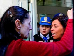 Salida del Instituto de Ciencias Forenses de María Magdalena Antón, madre de Fátima Cecilia. NTX/E. Álvarez