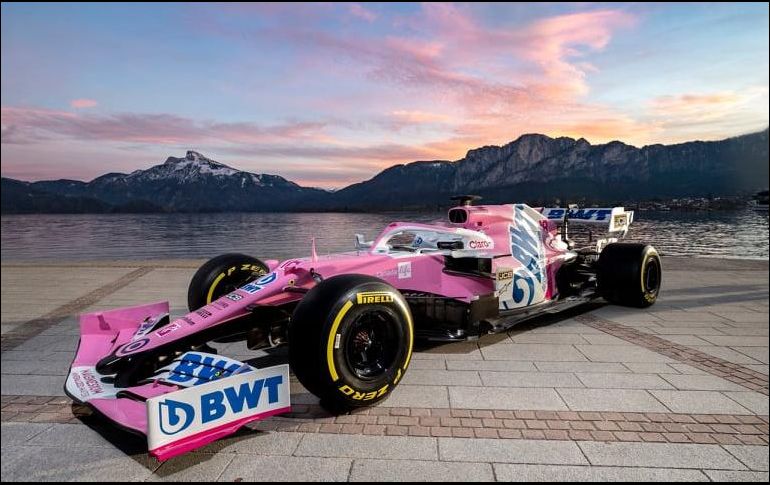 El bólido luce su rosa característico en la carrocería, pero es más prominente el logo del patrocinador, que tras tres años exitosos fortalece su alianza. TWITTER / @RacingPointF1