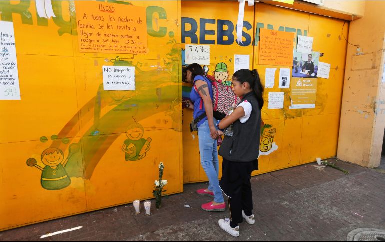 Aspectos de la escuela a la que asistía Fátima, sitio en donde se congregaron decenas de personas para manifestarse. AP/M. Ugarte
