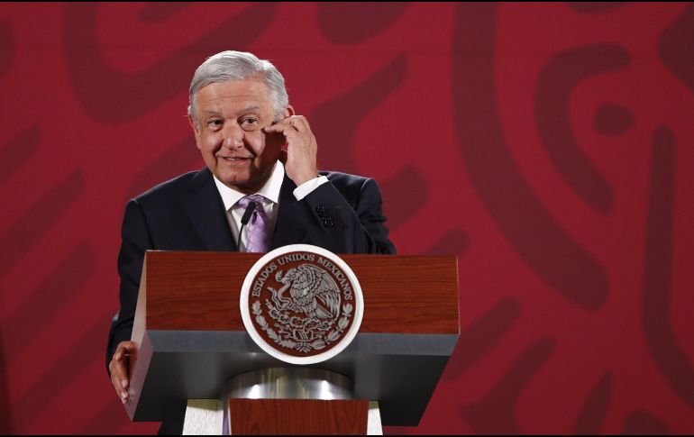 El Presidente de México Andrés Manuel López Obrador, participa este martes durante una rueda de prensa matutina en Palacio Nacional. EFE/J. Méndez