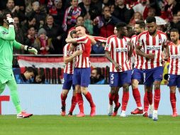 Los Rojiblancos consiguieron pegar primero en la cancha del Wanda Metropolitano y llevaron la ventaja para la vuelta del próximo 11 de marzo, que se jugará en Anfield. EFE / R. Jiménez