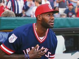 Fanático. La estrella de la NBA es un aficionado declarado al beisbol de las Grandes Ligas y no está de acuerdo con los castigos impuestos a la novena texana. ESPECIAL