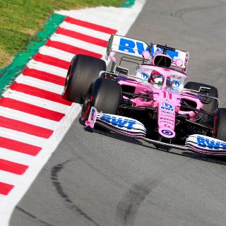 ''Checo'' Pérez marca segundo mejor tiempo en inicio de test de F1
