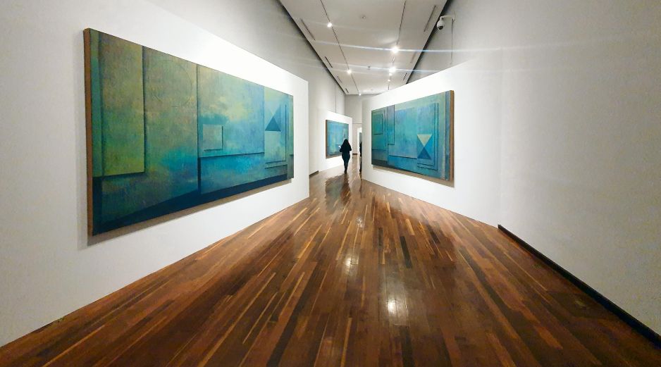 Estilo. El geometrismo abstracto es la corriente que desarrolló Aldana en parte de su actividad artística en piezas de formatos grandes y cromáticos que hablan de una modernidad en su visión y concepción del arte. El público podrá apreciar la muestra hasta el 19 de abril del 2020. EL INFORMADOR/E. Barrera