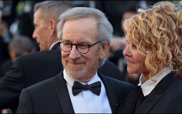 Mikaela fue adoptada por Spielberg y su esposa Kate Capshaw. AFP / ARCHIVO