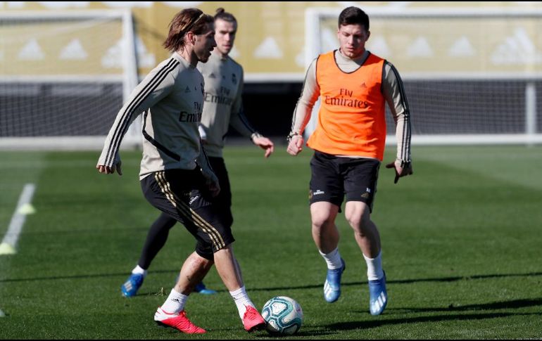 Con Jovic y Bale ya de lleno en el entrenamiento, el Madrid prepara su visita al Levante. TWITTER/@realmadrid