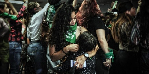 Gutiérrez Müller promueve #DíaSinMujeres y luego se arrepiente