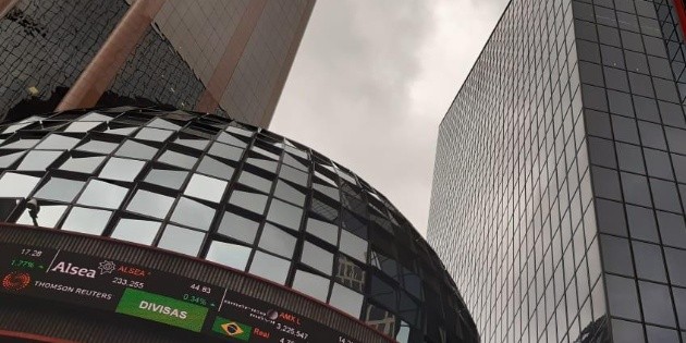 La Bolsa Mexicana abre con ligera ganancia