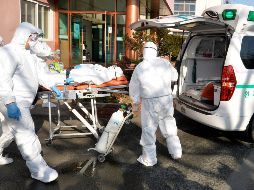 Aunque una treintena de países cuentan con casos diagnosticados de coronavirus, China tiene el 99 por ciento de contagiados. AP/L. Moo-ryul