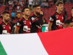 Ignacio Jeraldino (centro) pasó de noche en el ataque de los rojinegros. IMAGO7/F. Meza