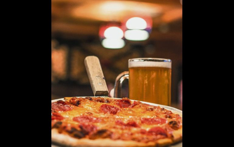 High Rollers. Pizza y cerveza. La combinación perfecta en Banff. ESPECIAL / High Rollers