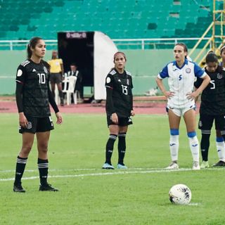 Tri femenil arranca con el pie derecho en el Premundial Sub-20