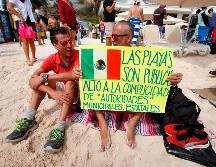 Protesta. Turistas manifestaron su descontento. AFP