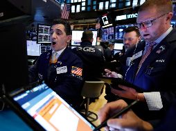 En Estados Unidos las pérdidas son más pronunciadas, con el Dow Jones bajando 3%, el Nasdaq 3.3% y el Standard & Poor's 2.8%. AP / R. Drew