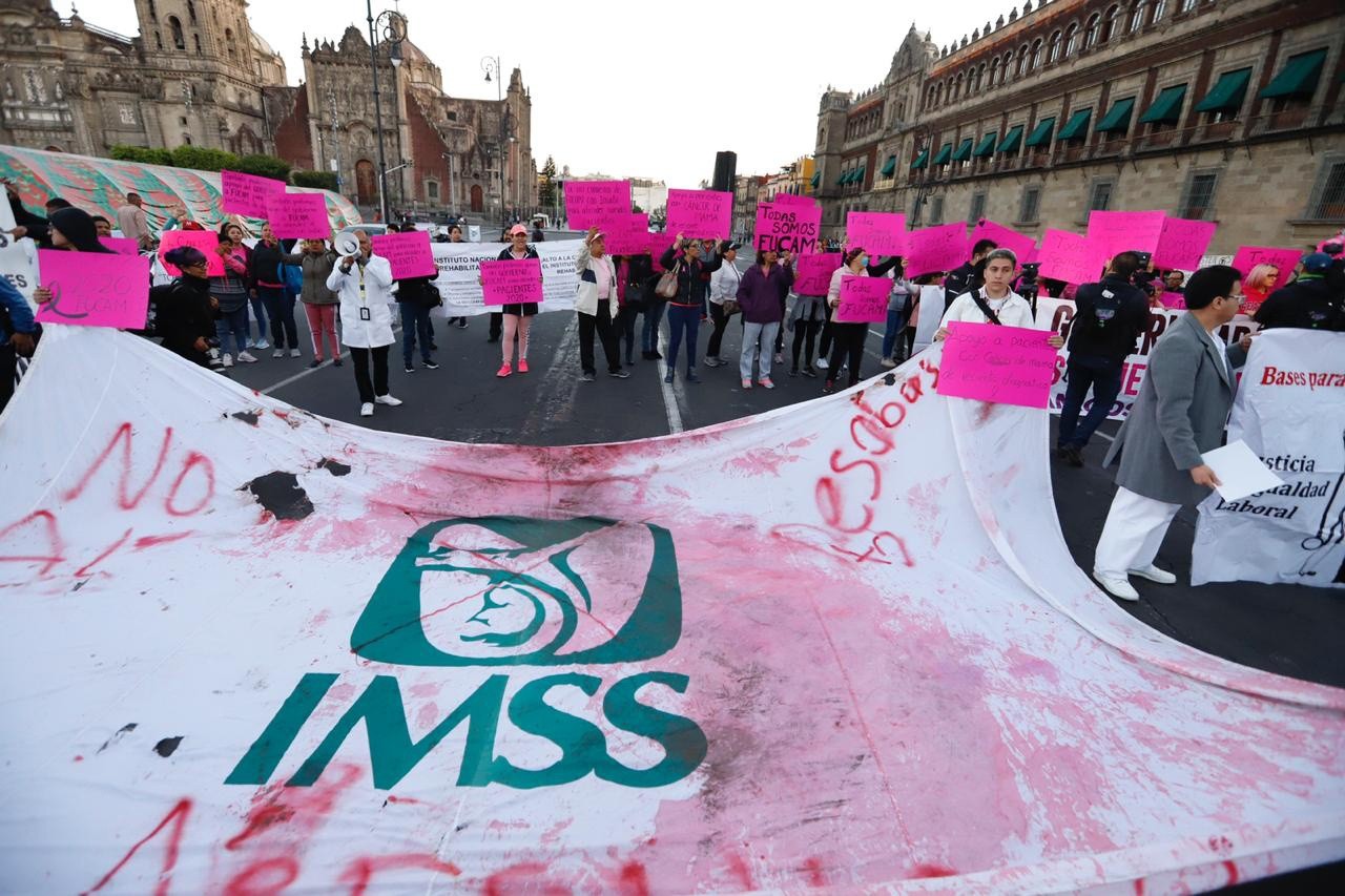 "Clausuran" Palacio Nacional en protesta por falta de medicamentos | El ...