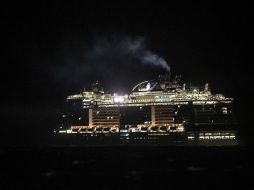 La embarcación se encuentra frente a las costas de Cozumel y hasta el momento los pasajeros no han desembarcado. EFE/H. Castillo