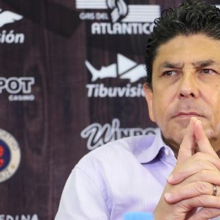 Fidel Kuri reaparece y demanda a la FMF