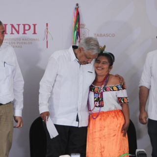 Alumnos podrán conocer el avión presidencial: López Obrador