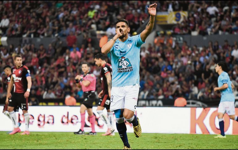 Los Tuzos vienen de vencer al Atlas. En la imagen, Franco Jara. IMAGO7