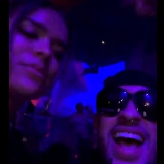 Bad Bunny y Karol G cantan "Tusa"