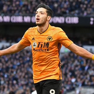 Raúl Jiménez anota gol del triunfo para Wolves ante Tottenham