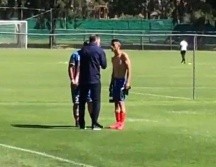 Al finalizar el encuentro, Ricardo Peláez charló con ambos elementos. EL INFORMADOR