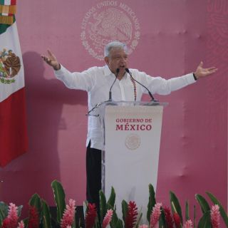 López Obrador pide dejar la grilla y mandar al carajo a corruptos