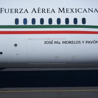 Haremos una "mañanera" en el avión presidencial: López Obrador