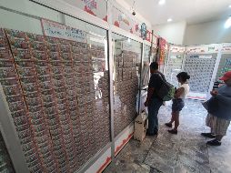 Tapatíos buscaron, sin éxito, comprar su boleto para la rifa del avión. EL INFORMADOR/G. Gallo