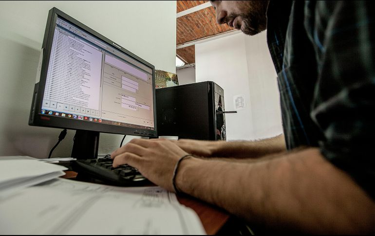 En México se aprobó recientemente la Norma 035 de la Secretaría del Trabajo y Previsión Social, en la que se expresa la necesidad de prevenir factores de riesgo psicosocial y de promover un entorno favorable en el trabajo. EL INFORMADOR / ARCHIVO