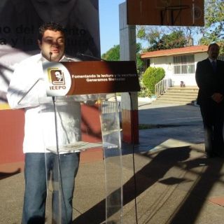 Científico mexicano se declara inocente de cargos de espionaje