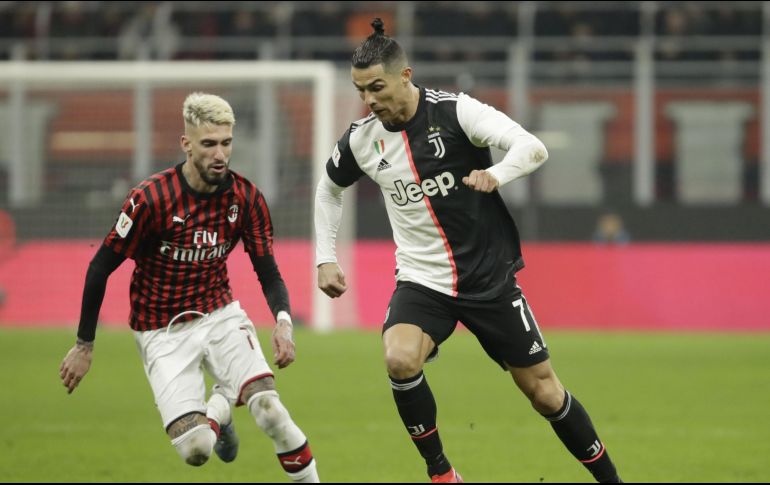 Juventus y Milán empataron a un gol en el duelo de ida de las semifinales de la Copa italiana. AP / ARCHIVO