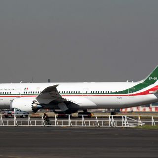 López Obrador cambia inicio de venta de ''cachitos'' para rifa de avión