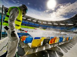 Dicha medida permitirá seguir con la celebración liga de futbol, aunque sin posibilidad de congregar espectadores en los estadios. EFE / C. Fusco