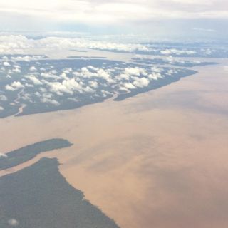 Aumenta a 25 el número de fallecidos por naufragio en el Amazonas