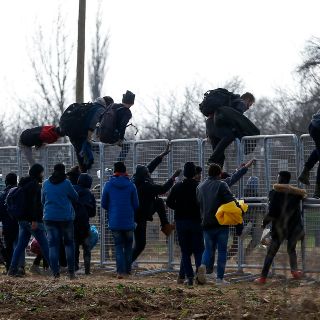 Ante crisis de migrantes, Grecia pide ayuda a UE