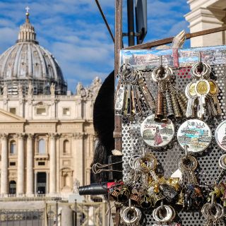 El Vaticano estudia medidas de precaución para actividades del Papa