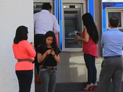 Los bancos consultados volvieron a recortar su pronóstico para el crecimiento del PIB en México este año, de 0.9% previsto hace 15 días a 0.7%. EFE/J. Jácome