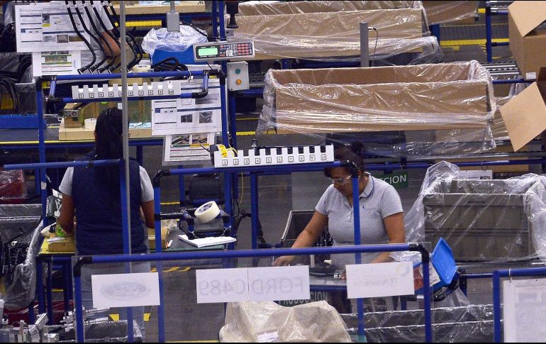 El rubro de maquinaria y equipo tuvo una caída de 6.5% en 2019. AFP/ARCHIVO