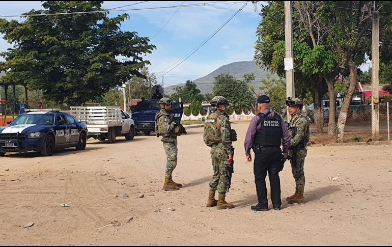 Elementos del Ejército, la Marina y las policías estatal y municipal se desplazaron tras los reportes de enfrentamientos. TWITTER@Mtro_CCastaneda