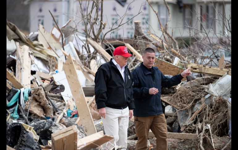 Trump fue acompañado por el gobernador de Tennessee, Bill Lee; la senadora republicana del estado, Marsha Blackburn, y otros altos funcionarios. AP/A. Brandon