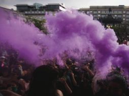 Impulso. Este es un buen momento para reflexionar que desde el salón de clases se puede reconstruir el tejido social. En la foto, una marcha feminista del año pasado. EL INFORMADOR / F. Atilano
