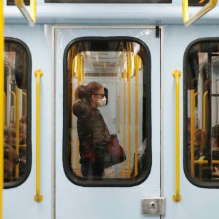 Por coronavirus, Italia confina a Milán y Venecia