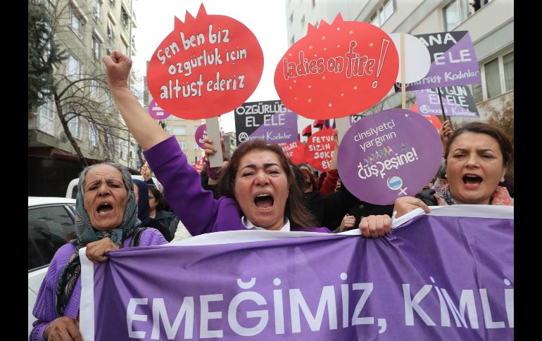 Turcas salen a las calles en Ankara. AFP/A. Altan