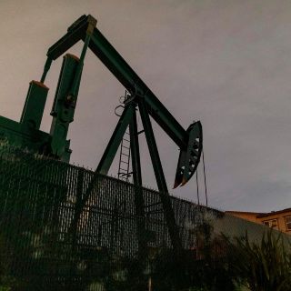 Finanzas públicas resistirán caída en petróleo: Herrera