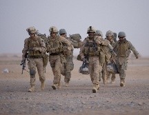 Estados Unidos tiene que reducir inicialmente sus tropas de 12 mil o 13 mil  a 8 mil 600 hasta mediados de julio. AFP/ARCHIVO