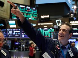 Varias noticias alentadores aumentaron el ánimo de los inversores este martes. AP/R. Drew