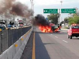 Debido al operativo civiles realizaron varios bloqueos en carreteras de las inmediaciones de Celaya. ESPECIAL